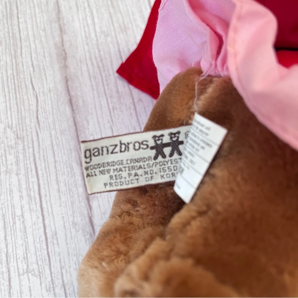 Wrinkles Ganz Girl Dog Plush Finger Puppet Superhero Red Cape Dress Bone 1986 - Picture 14 of 14